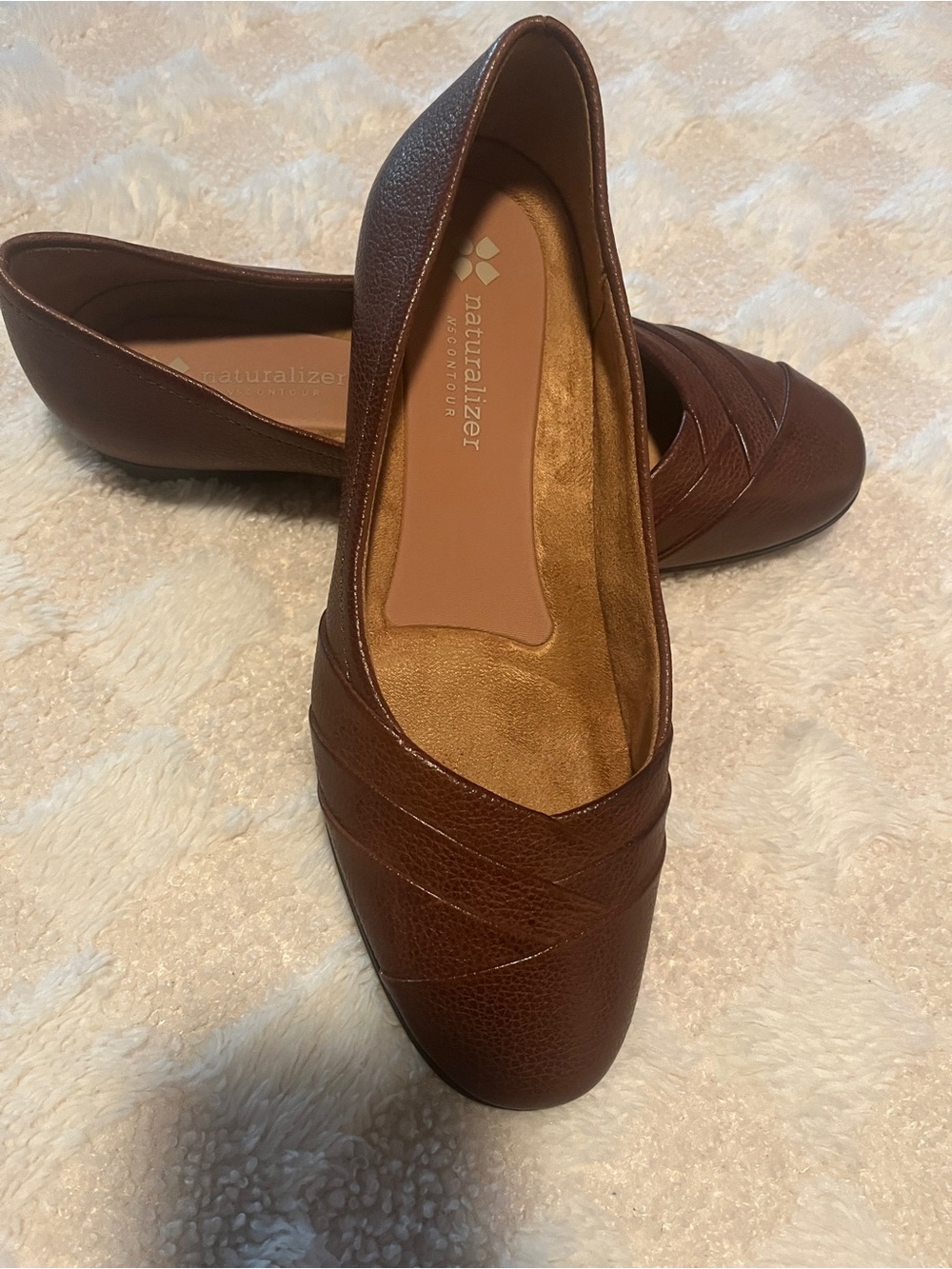 Naturalizer Brown Leather Slip-On Flats with Pleated V‑Detail - Picture 2 of 7